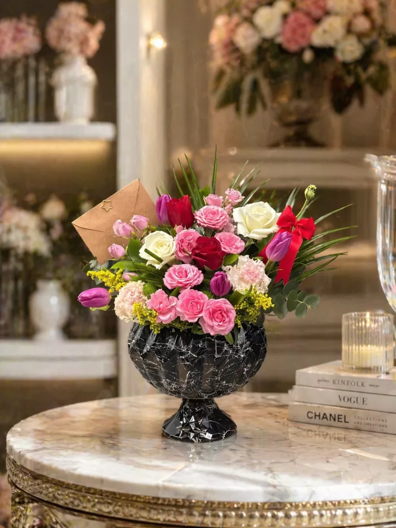 Lüx İthal Gül ve Lale Vazo Aranjmanı