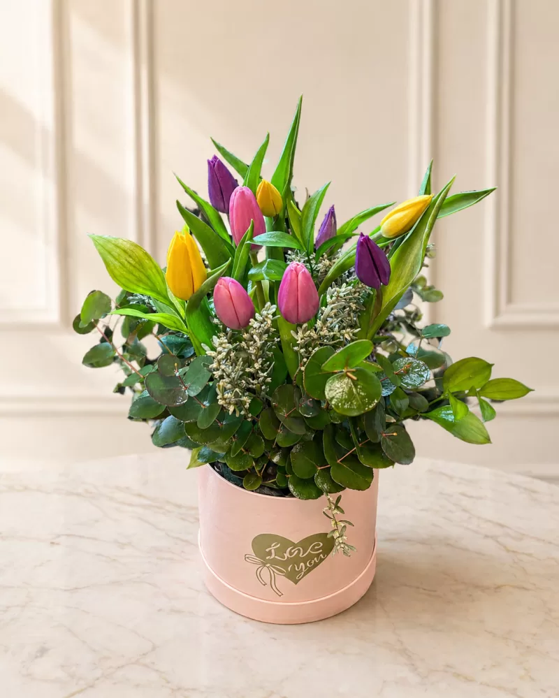 Renkli İthal Lale Kutu Aranjmanı