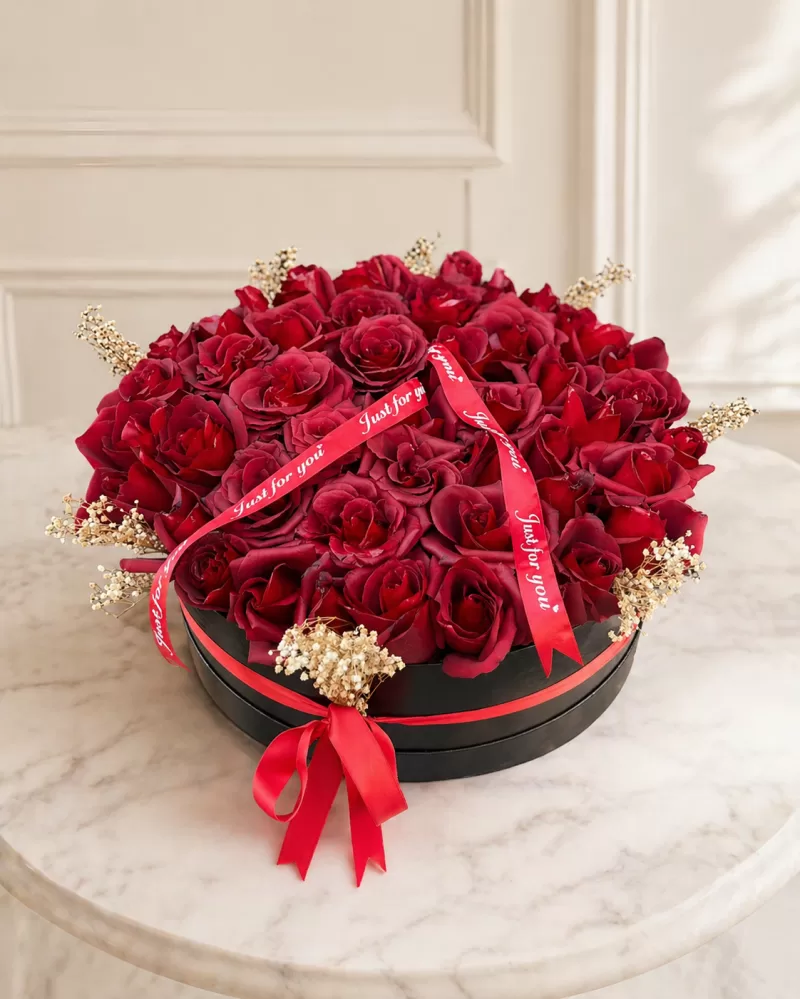 55 Adet Kutuda Canlı Kırmızı Güller