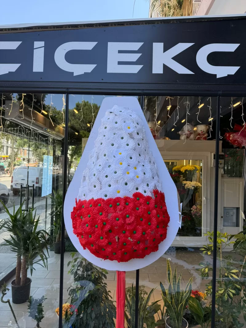 Yapay Kırmızı Beyaz Gerbera Çelenk